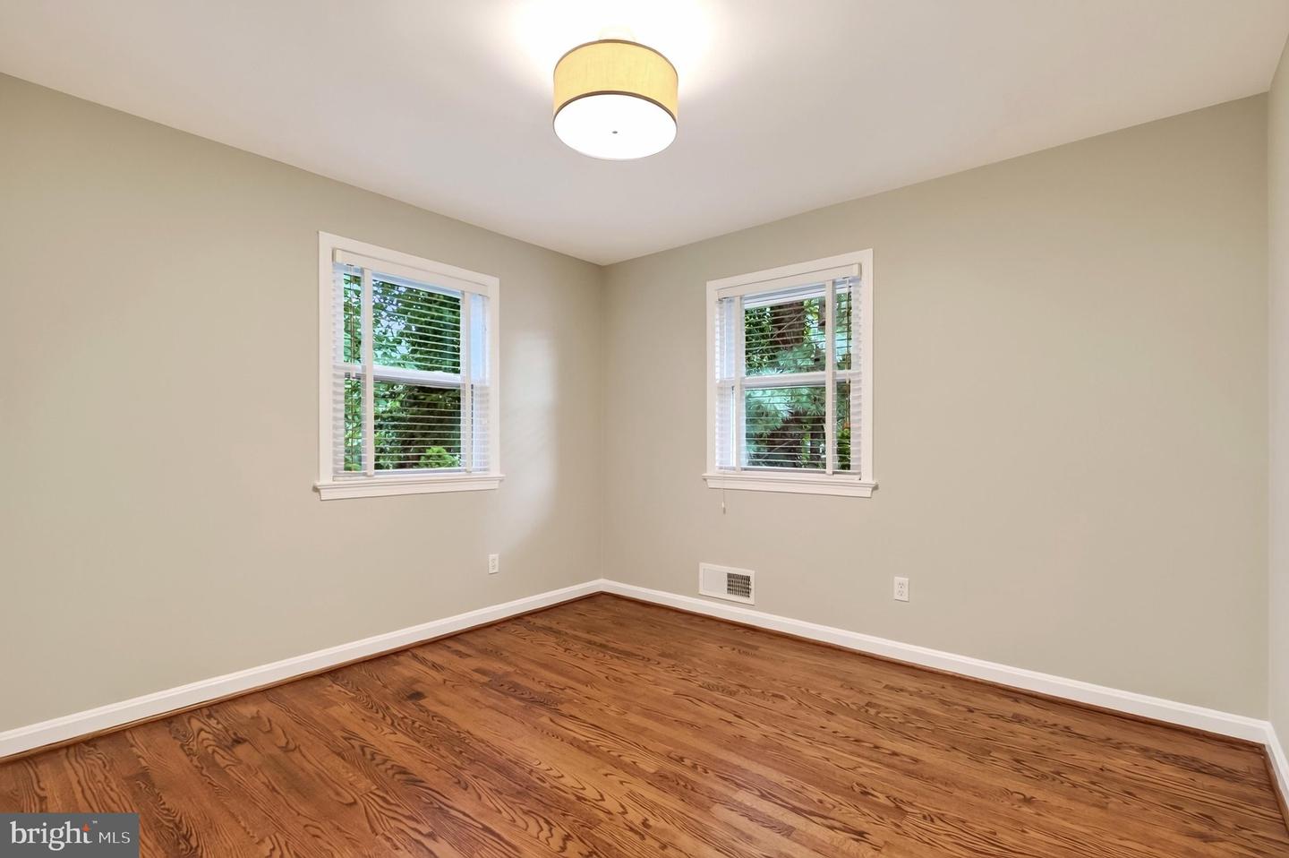 5200 Old Dominion Dr Property Photo 26