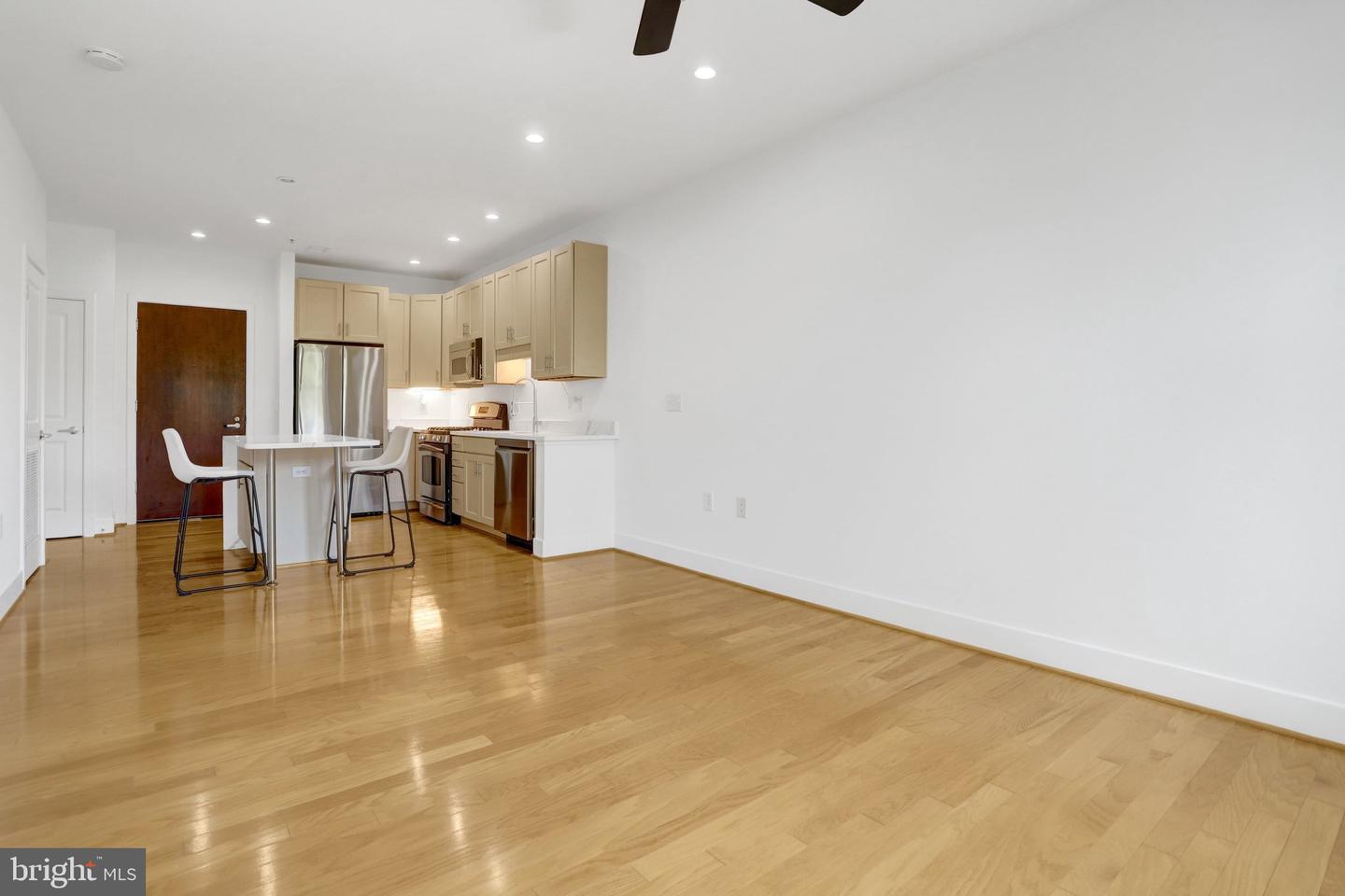 1800 Wilson Blvd #330 Property Photo 8