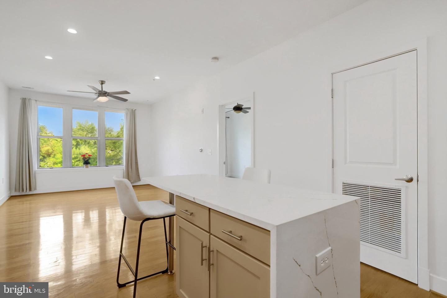 1800 Wilson Blvd #330 Property Photo 16