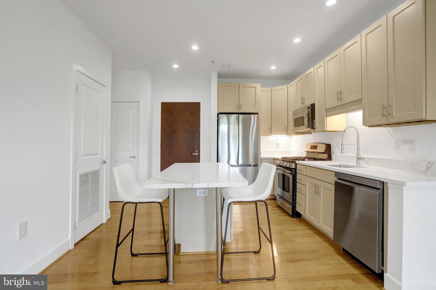 1800 Wilson Blvd #330 Property Photo 17
