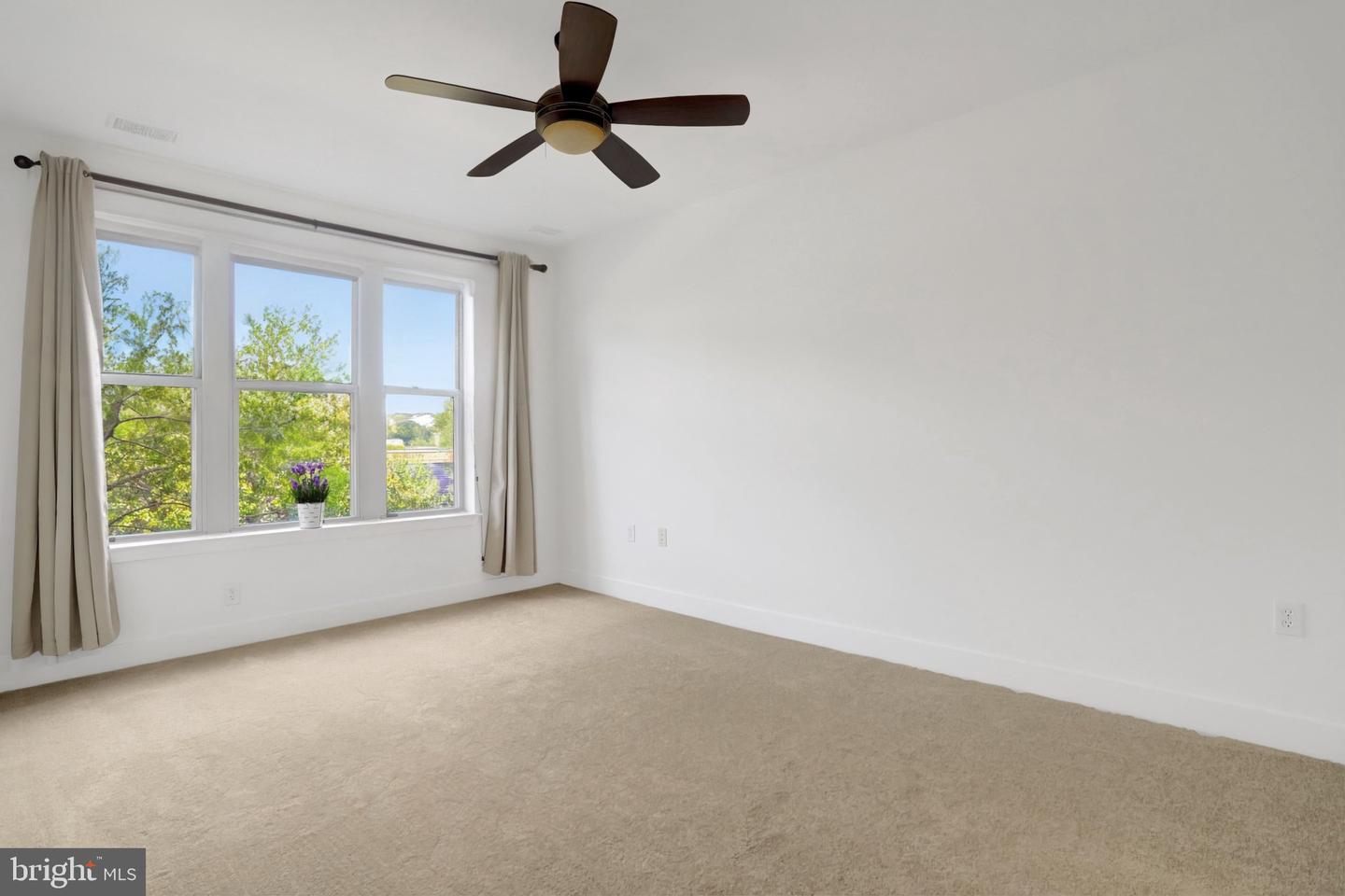 1800 Wilson Blvd #330 Property Photo 20