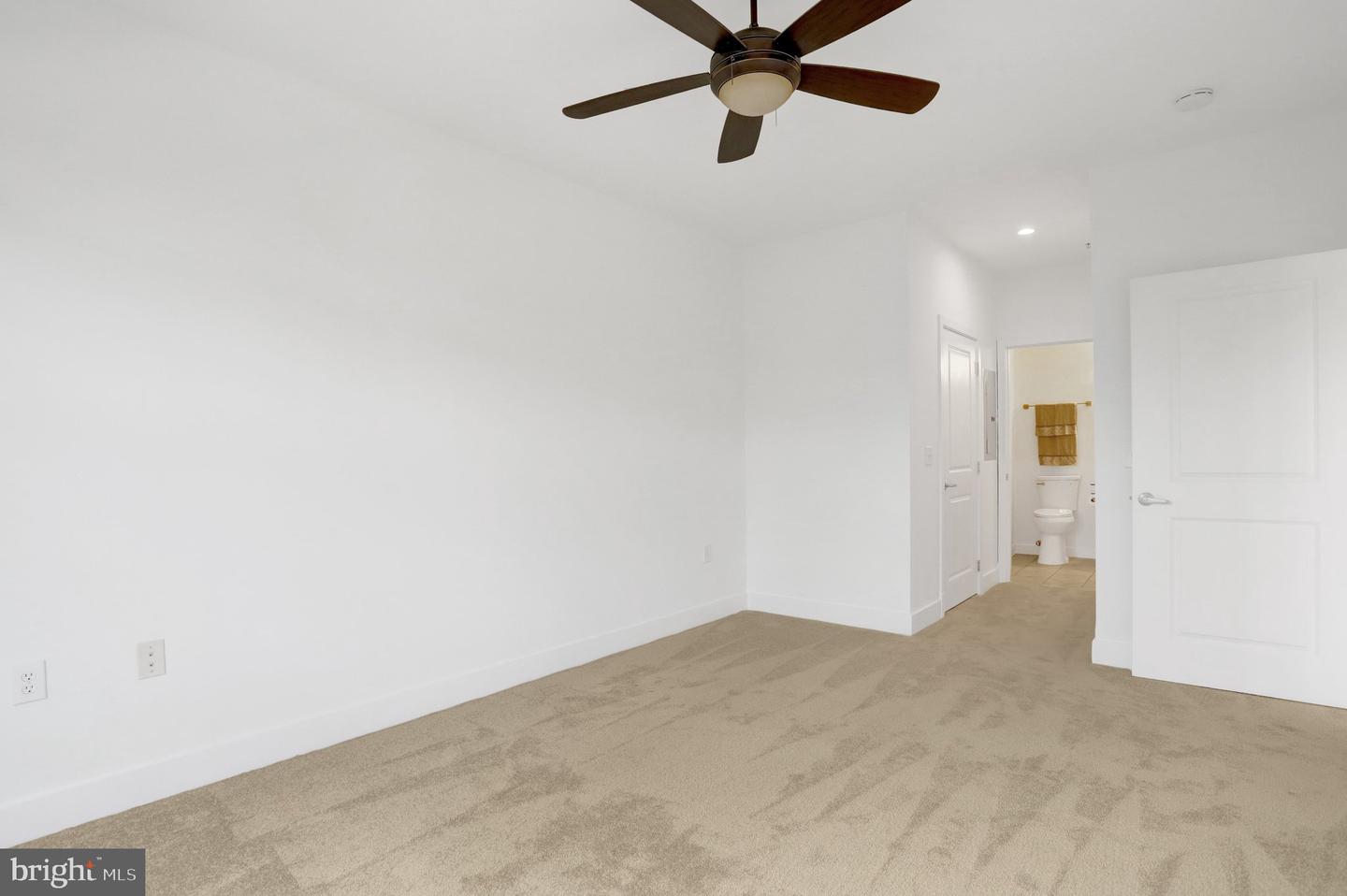 1800 Wilson Blvd #330 Property Photo 24