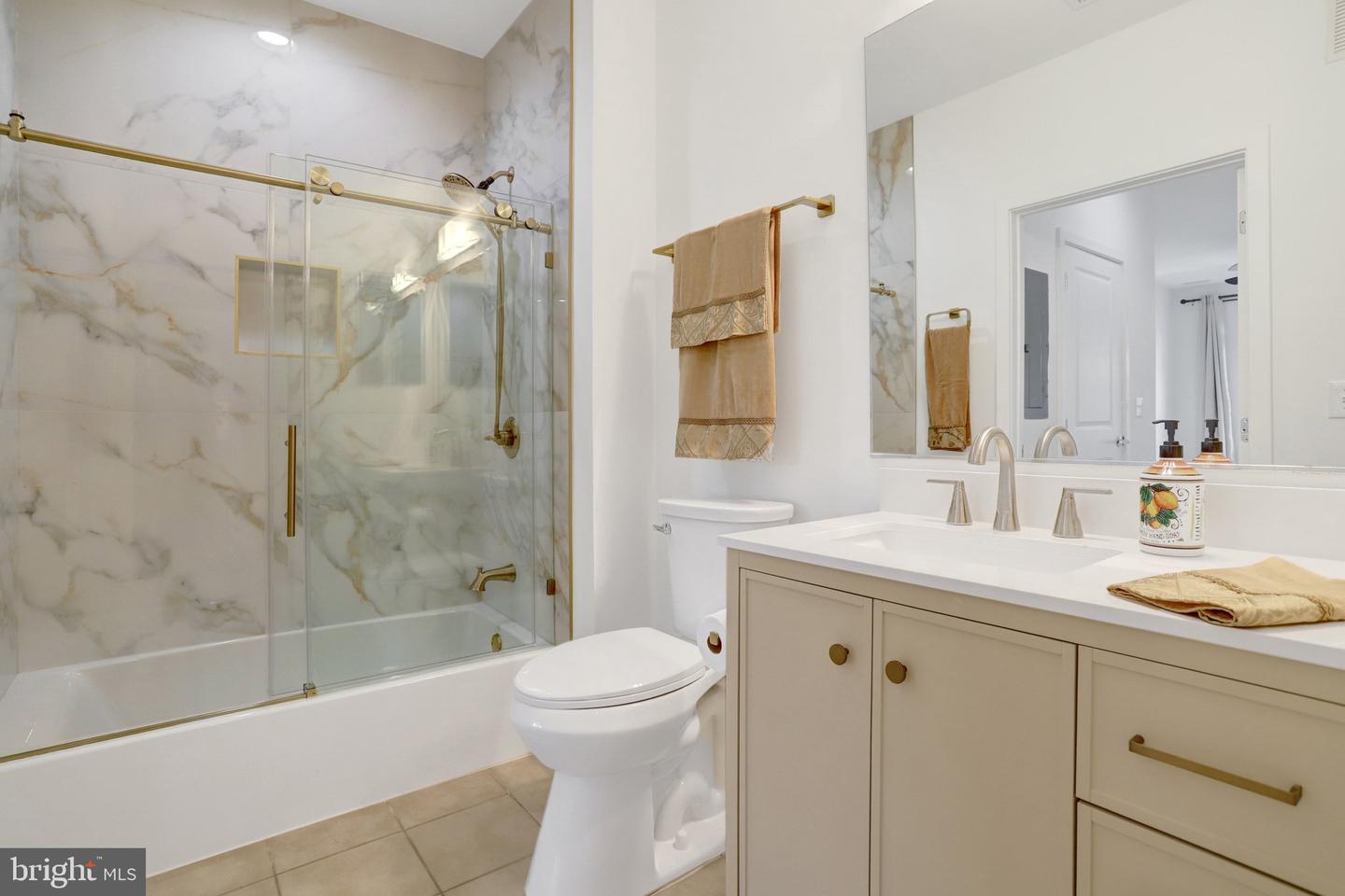 1800 Wilson Blvd #330 Property Photo 30