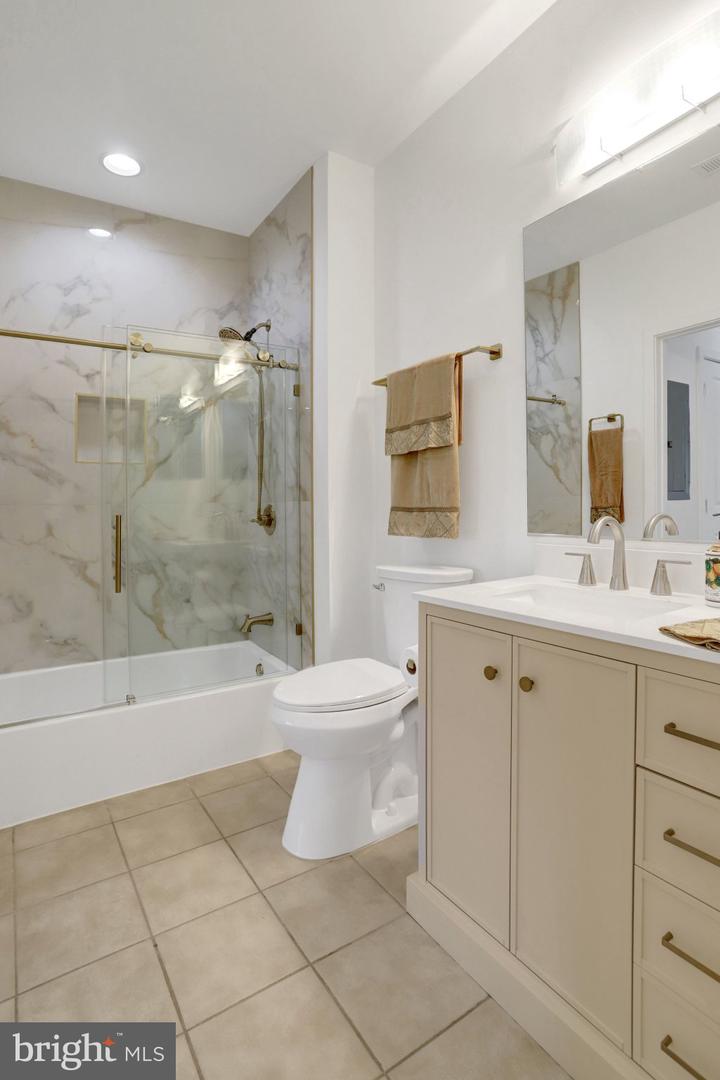 1800 Wilson Blvd #330 Property Photo 31