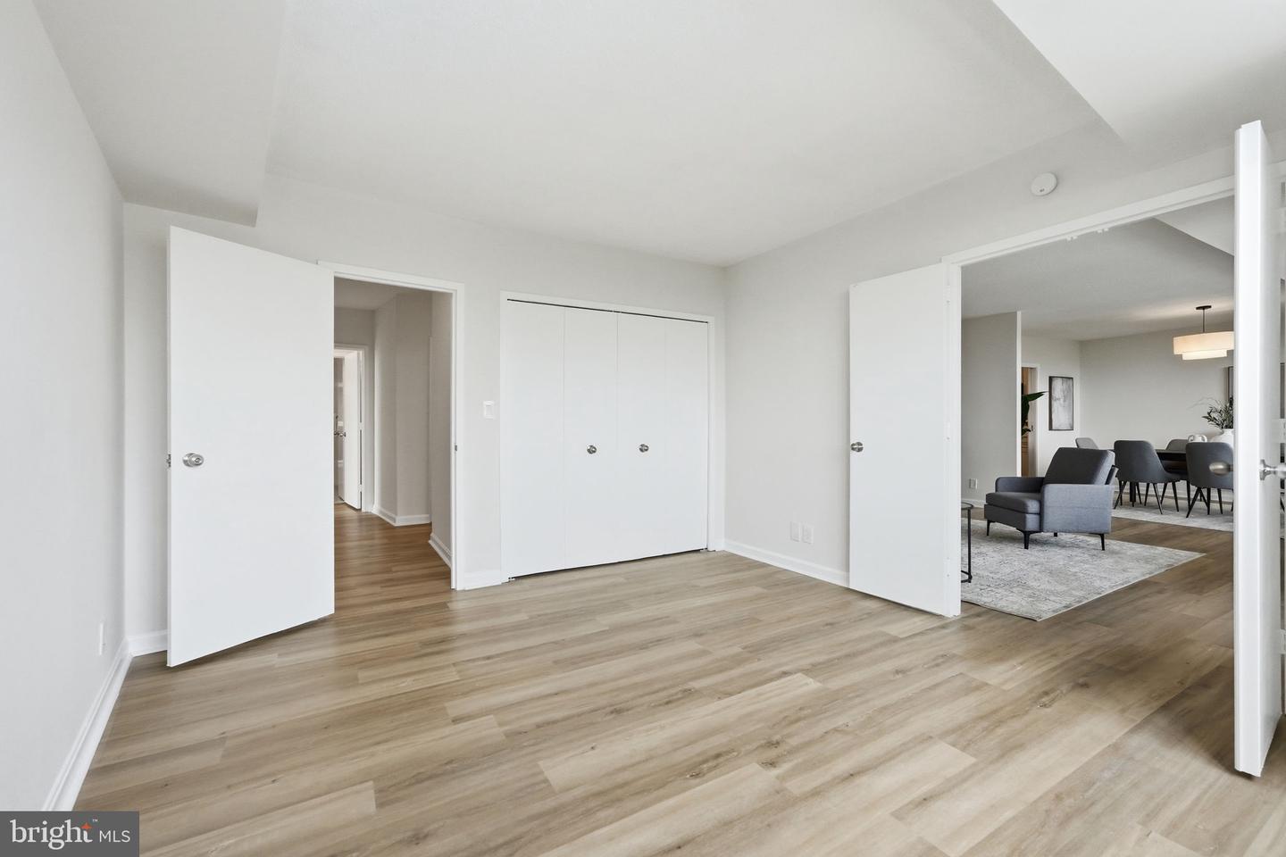 1805 Crystal Dr #912s Property Photo 29