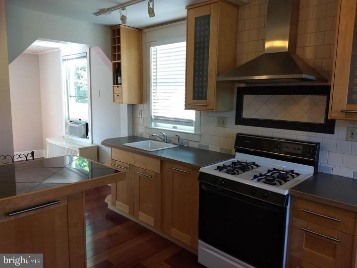 802 S Glebe Rd Property Photo 12