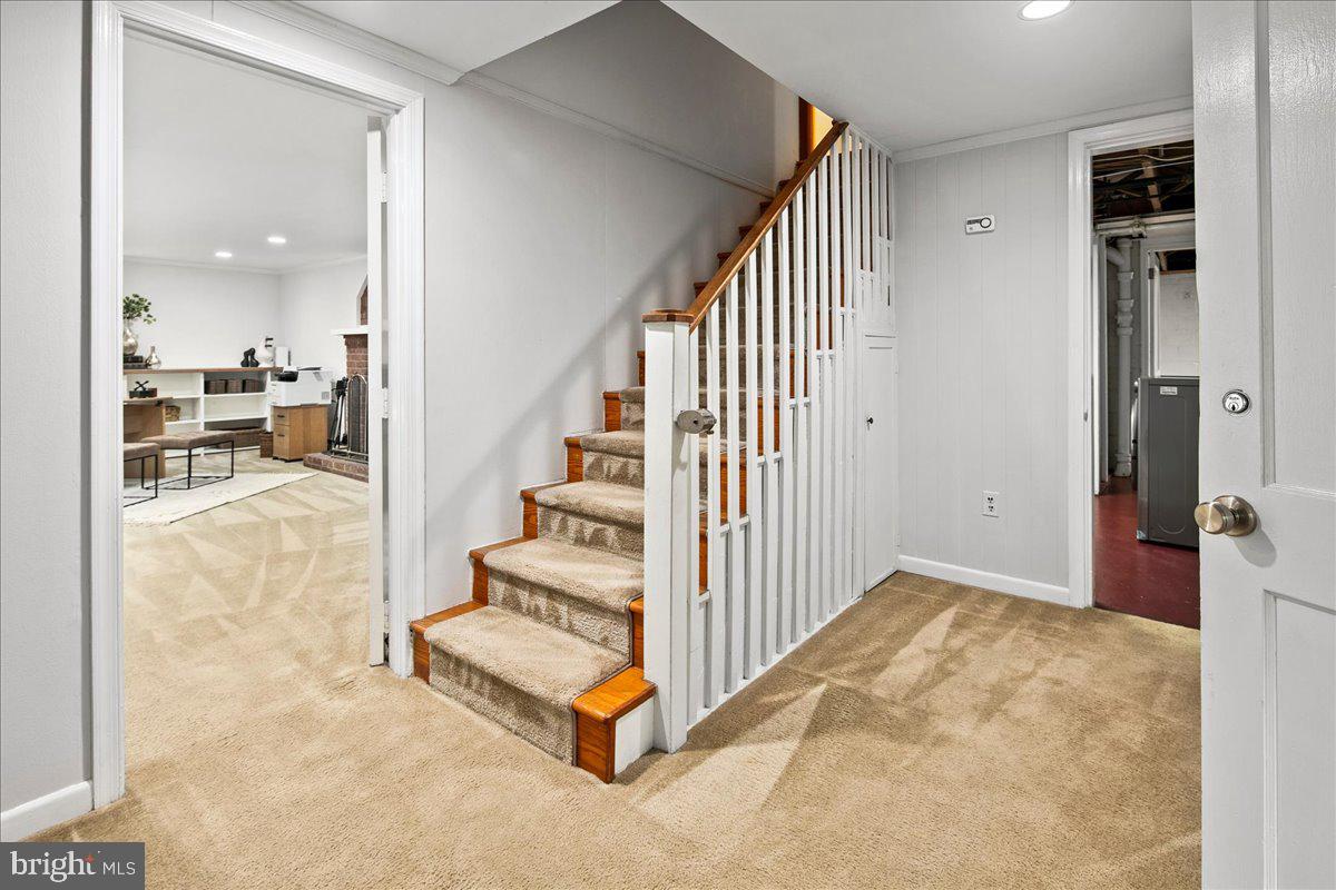 2425 N Taylor St Property Photo 26