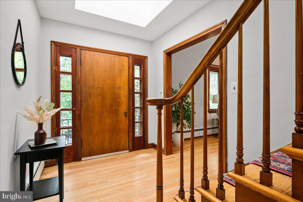 2425 N Taylor St Property Photo 39