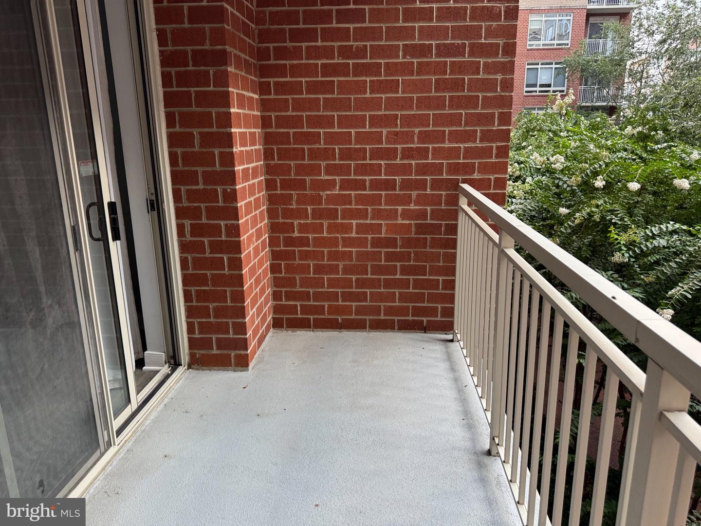 820 N Pollard St #415 Property Photo 9