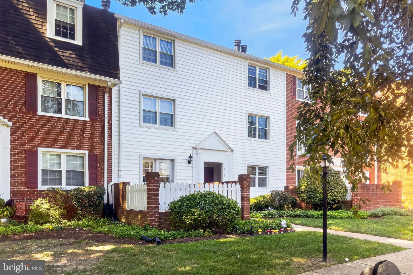 2711 S Walter Reed Dr #a Property Photo 1