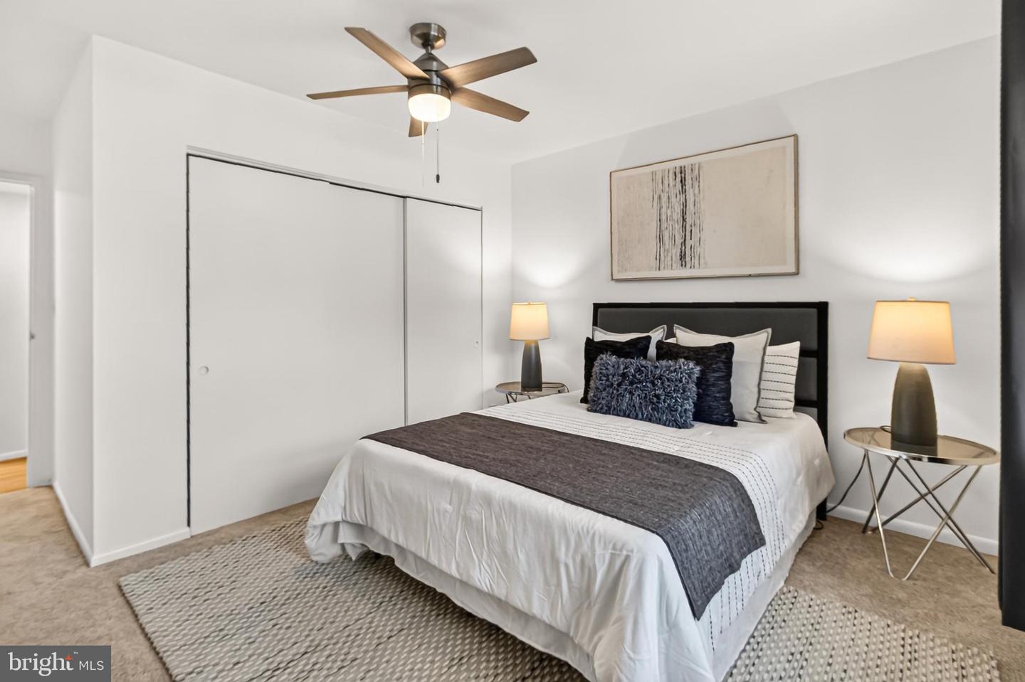 2711 S Walter Reed Dr #a Property Photo 17