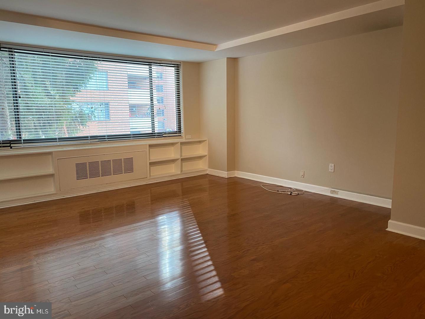 1021 Arlington Blvd #406 Property Photo 16