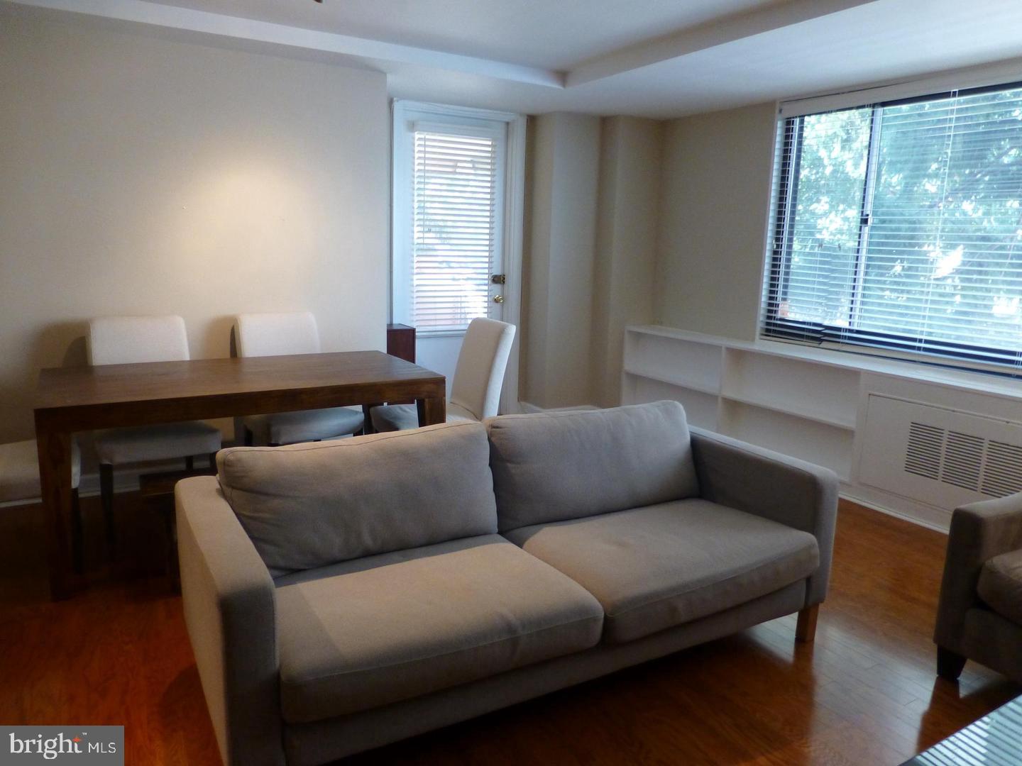 1021 Arlington Blvd #406 Property Photo 17