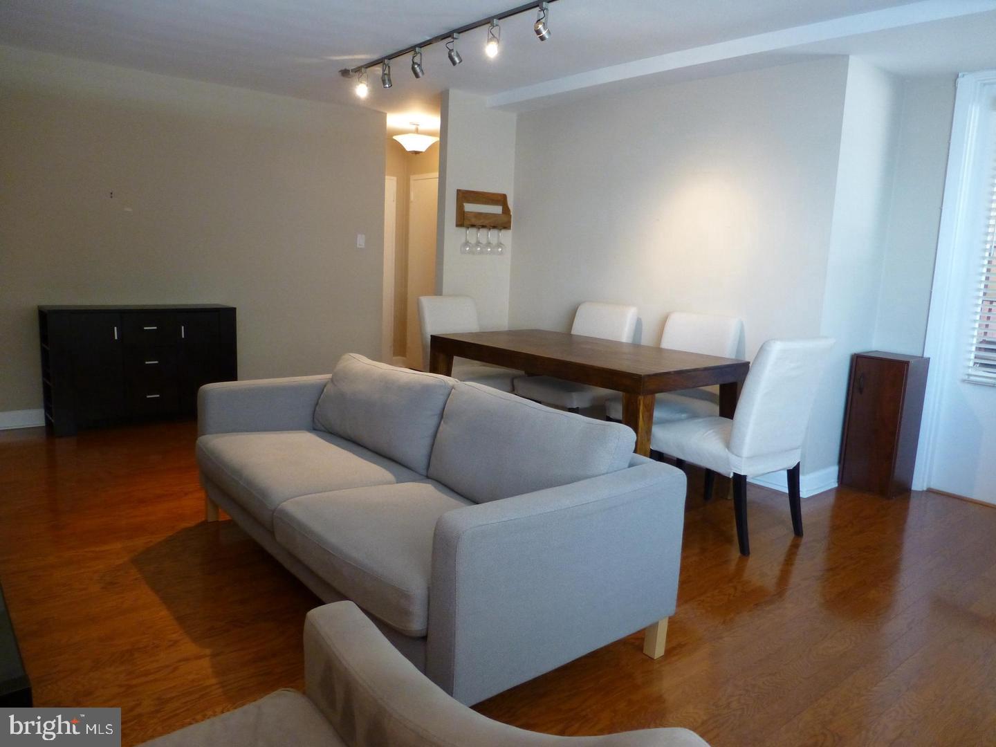 1021 Arlington Blvd #406 Property Photo 18