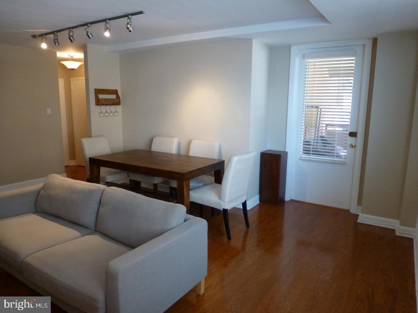 1021 Arlington Blvd #406 Property Photo 19