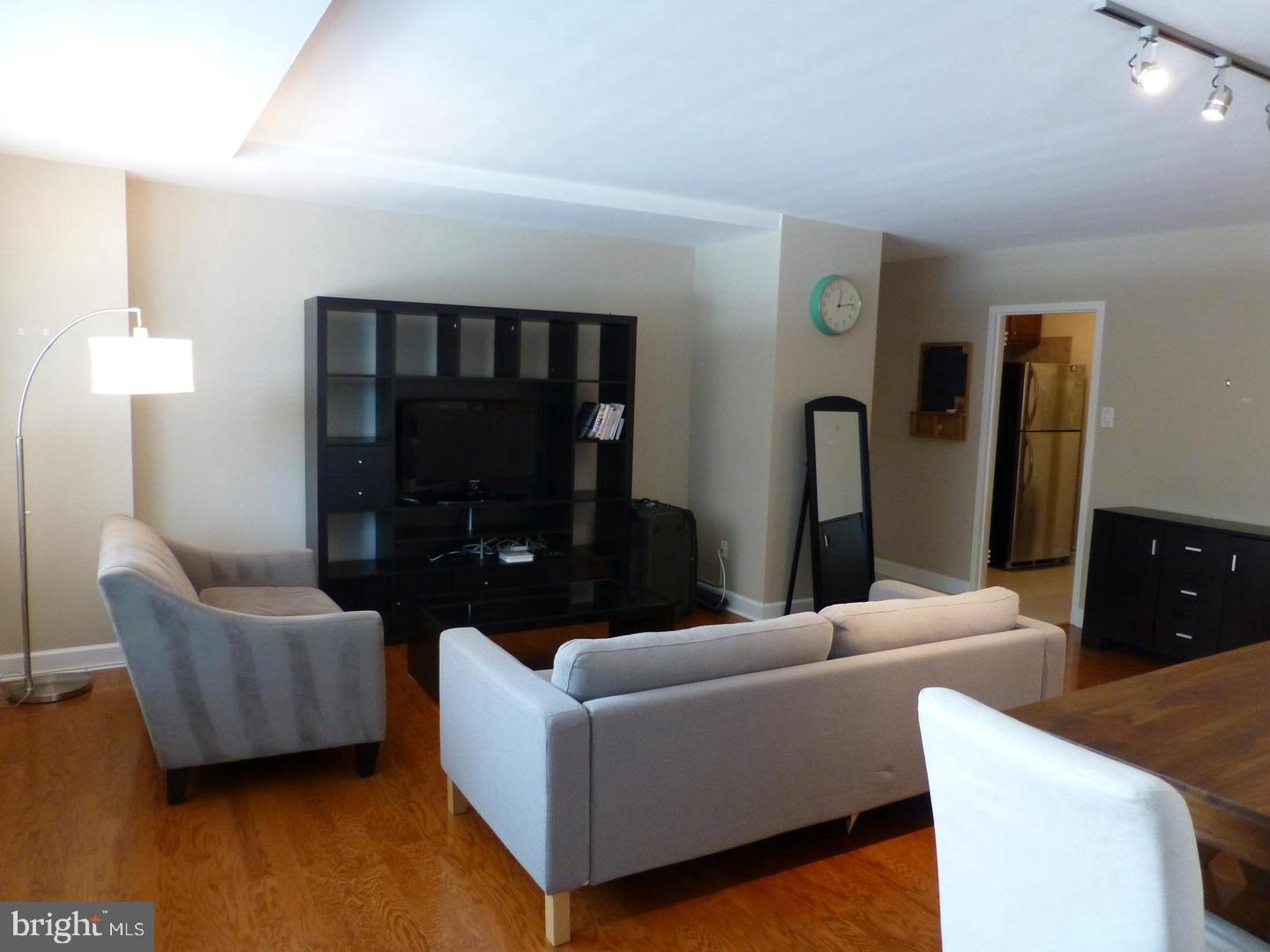 1021 Arlington Blvd #406 Property Photo 21