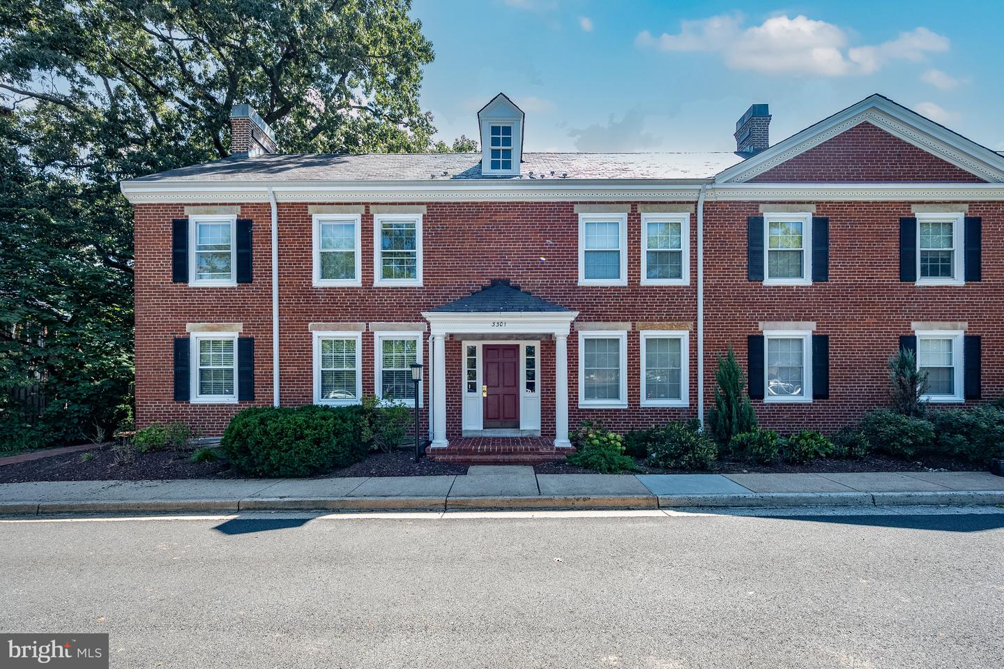 3301 S STAFFORD ST #A1 Property Photo 1