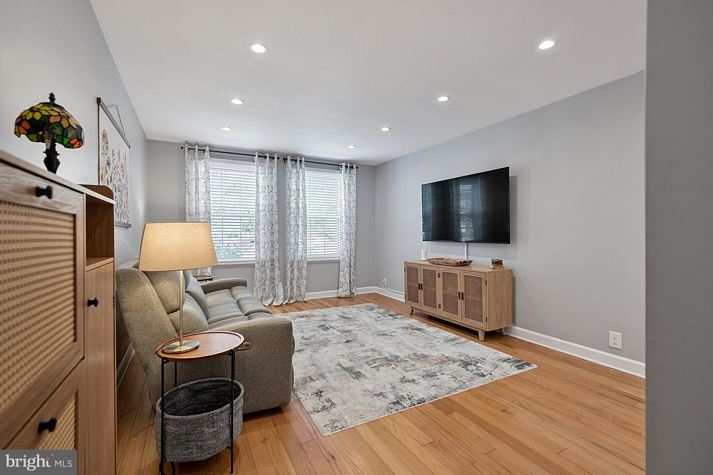 3301 S Stafford St #a1 Property Photo 9