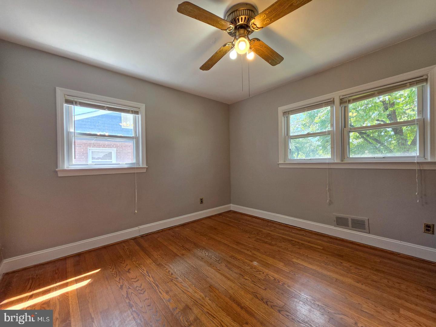 5921 Arlington Blvd Property Photo 19
