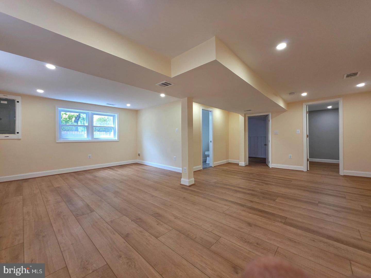 5921 Arlington Blvd Property Photo 26