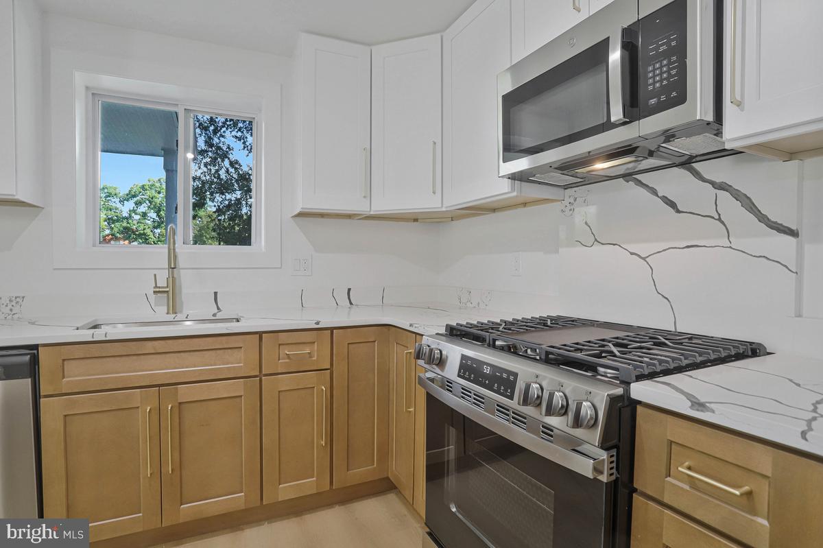 2500 Arlington Property Photo 11