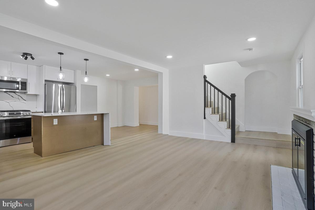 2500 Arlington Property Photo 18