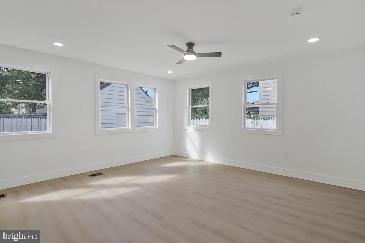 2500 Arlington Property Photo 28