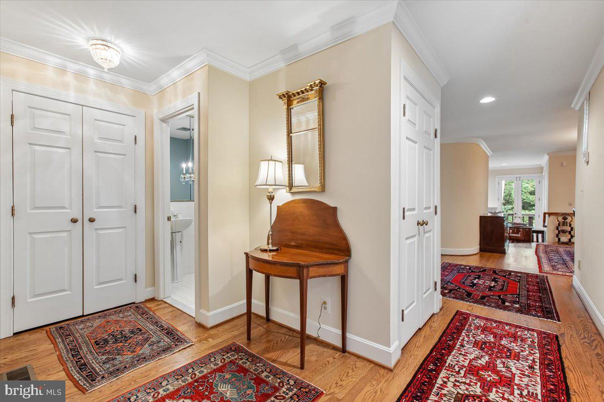2467 N Wakefield Ct Property Photo 8
