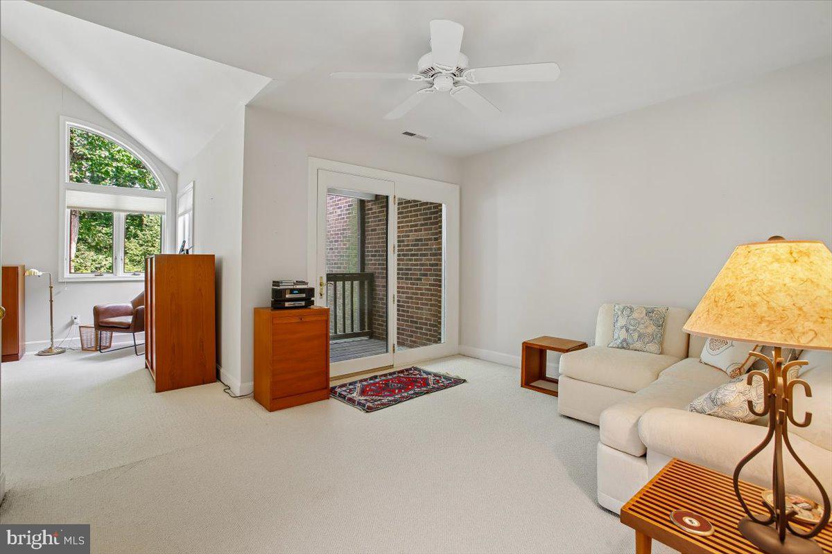 2467 N Wakefield Ct Property Photo 28