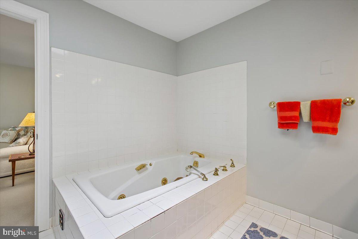 2467 N Wakefield Ct Property Photo 32