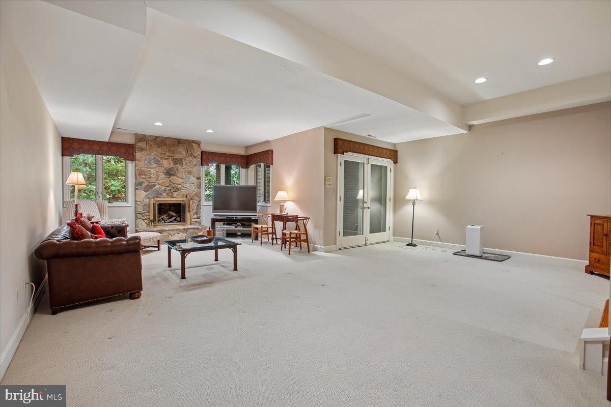 2467 N Wakefield Ct Property Photo 42