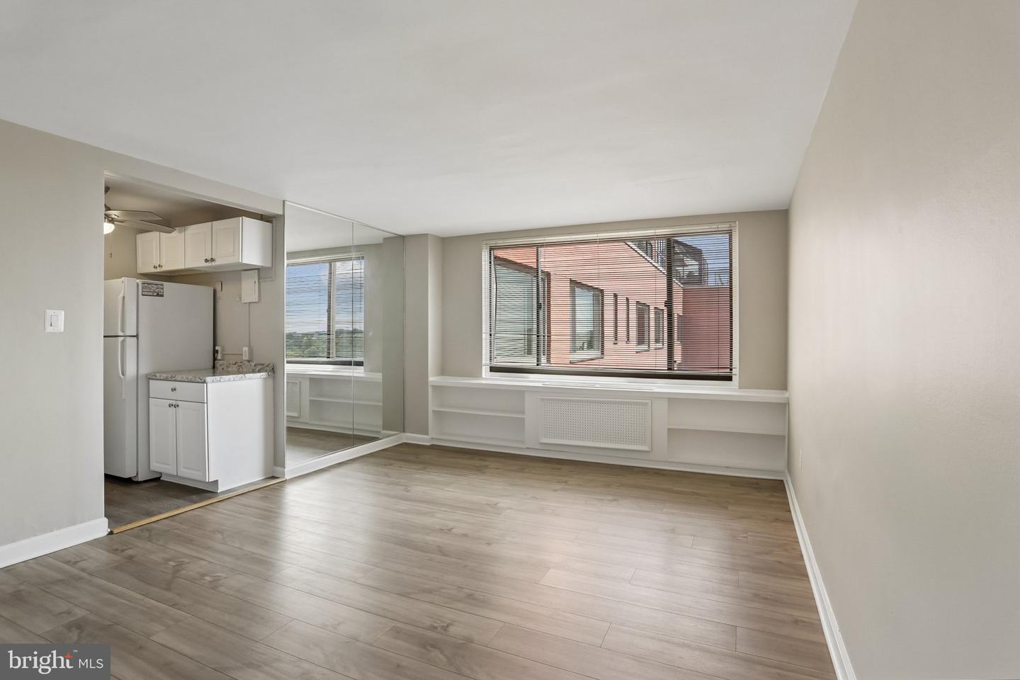 1021 Arlington Blvd Blvd #1125 Property Photo 5