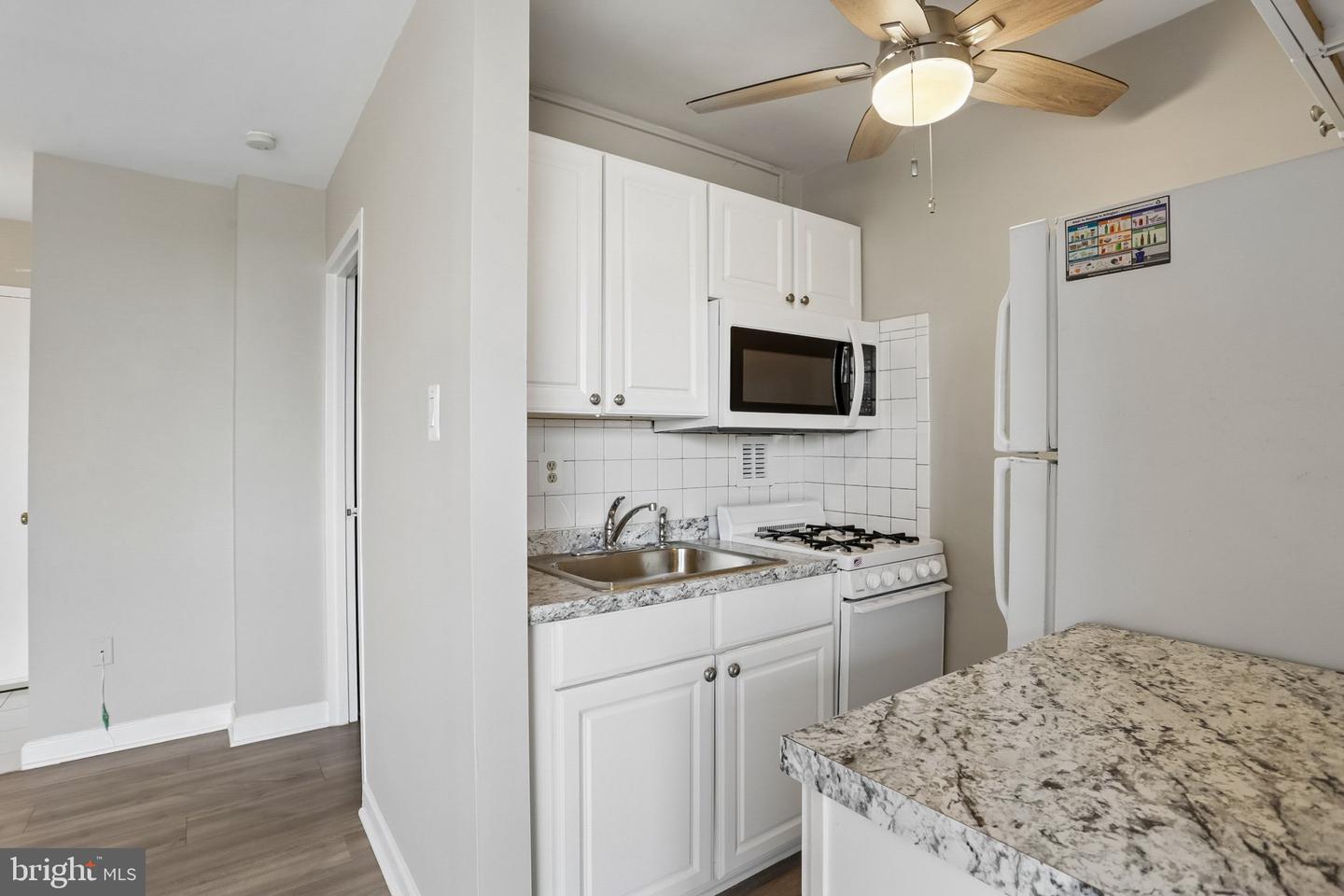 1021 Arlington Blvd Blvd #1125 Property Photo 7