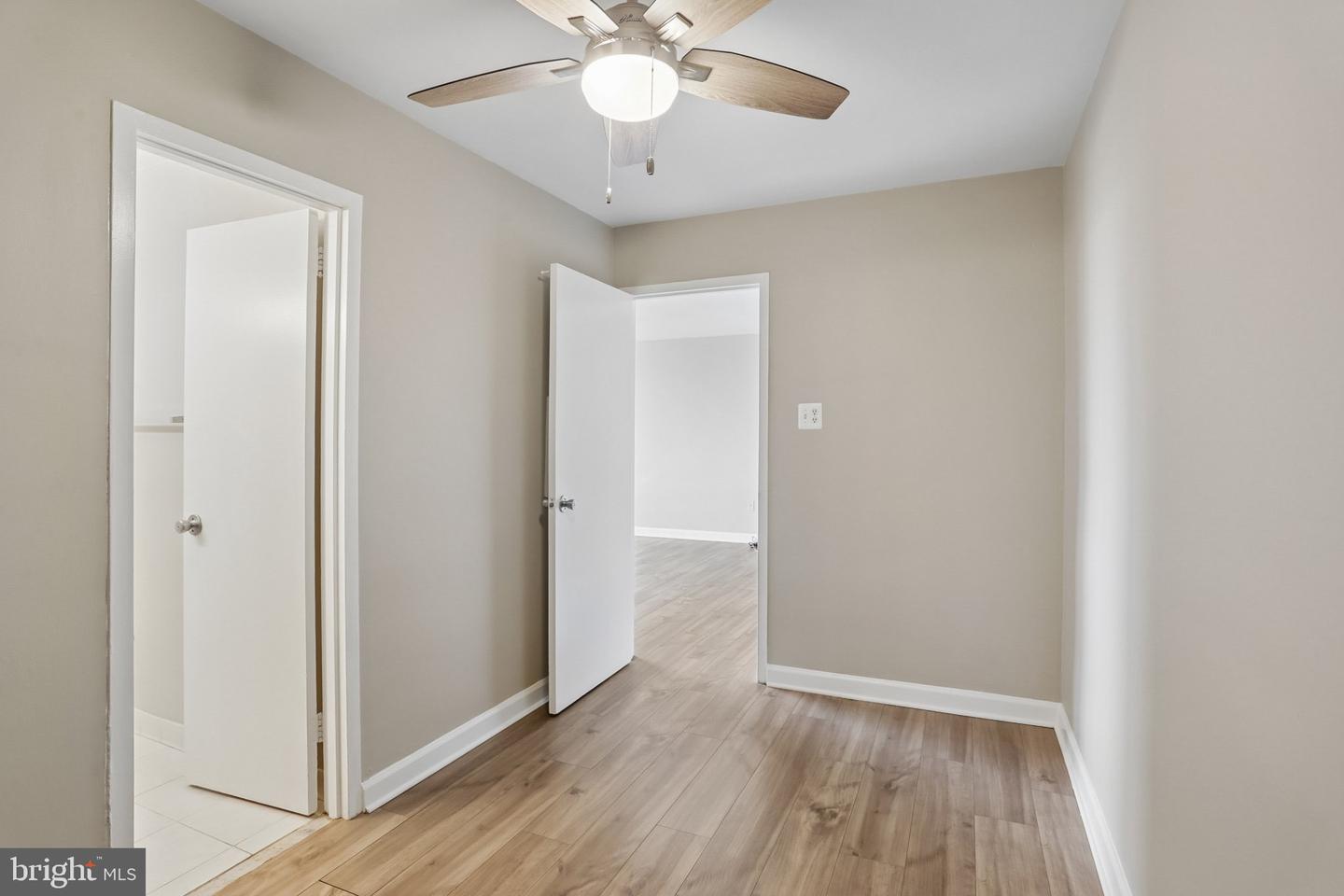 1021 Arlington Blvd Blvd #1125 Property Photo 10