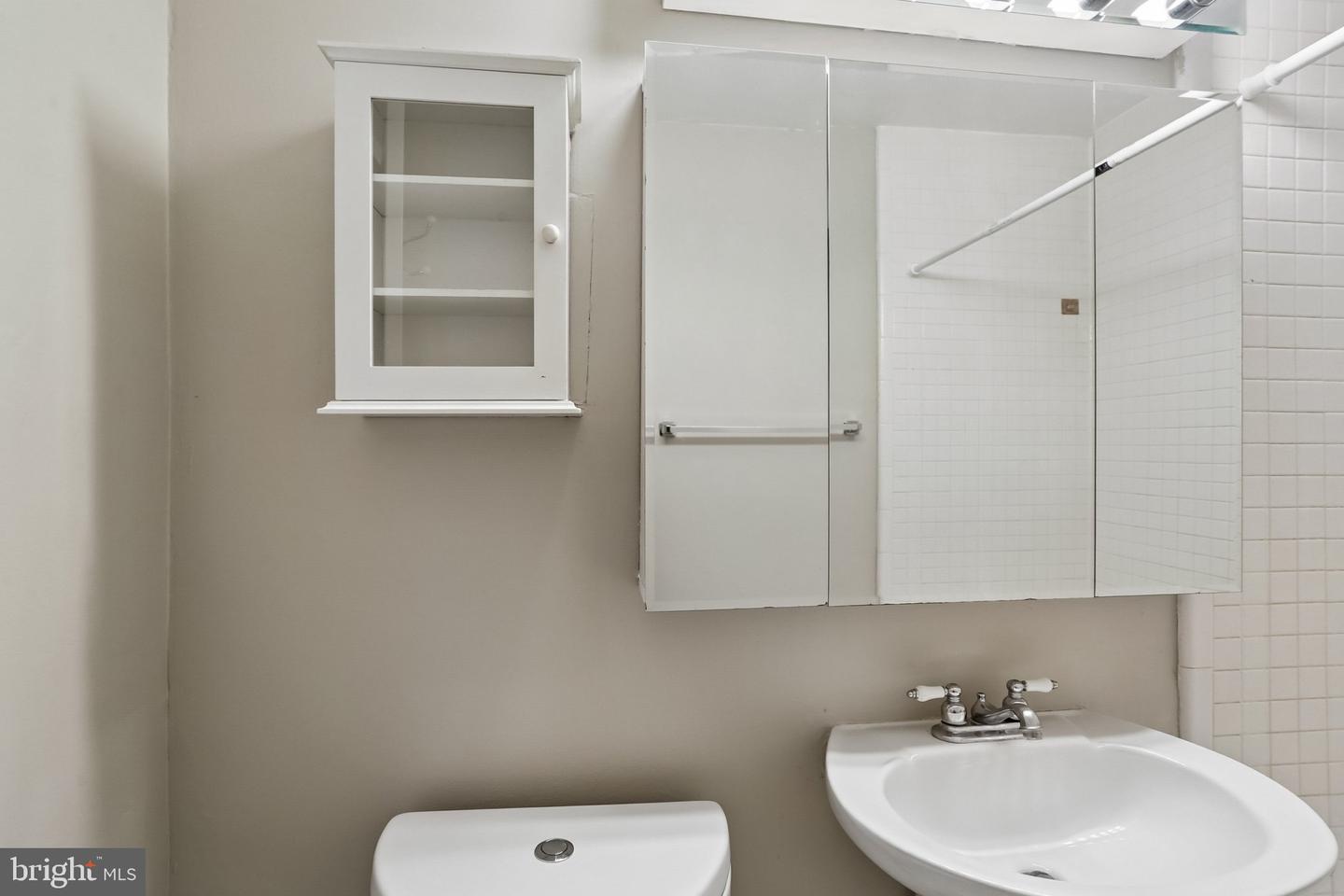 1021 Arlington Blvd Blvd #1125 Property Photo 13