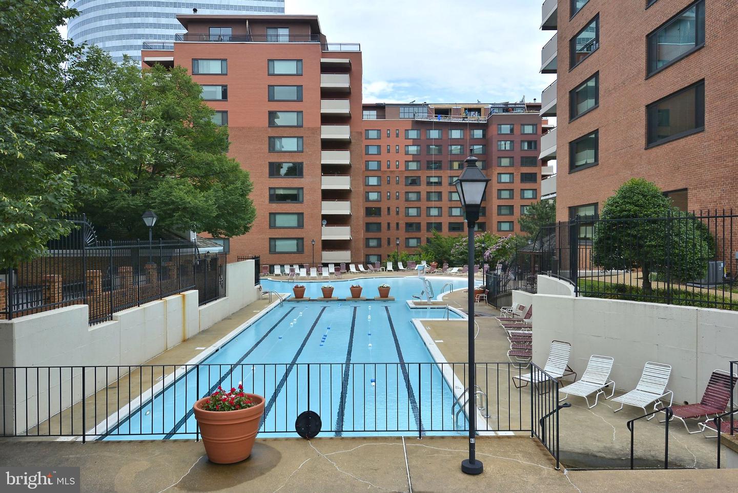 1021 Arlington Blvd Blvd #1125 Property Photo 27