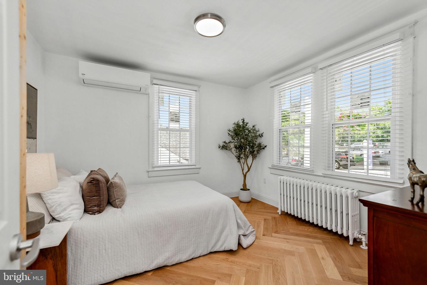 2122 N Thomas St Property Photo 18