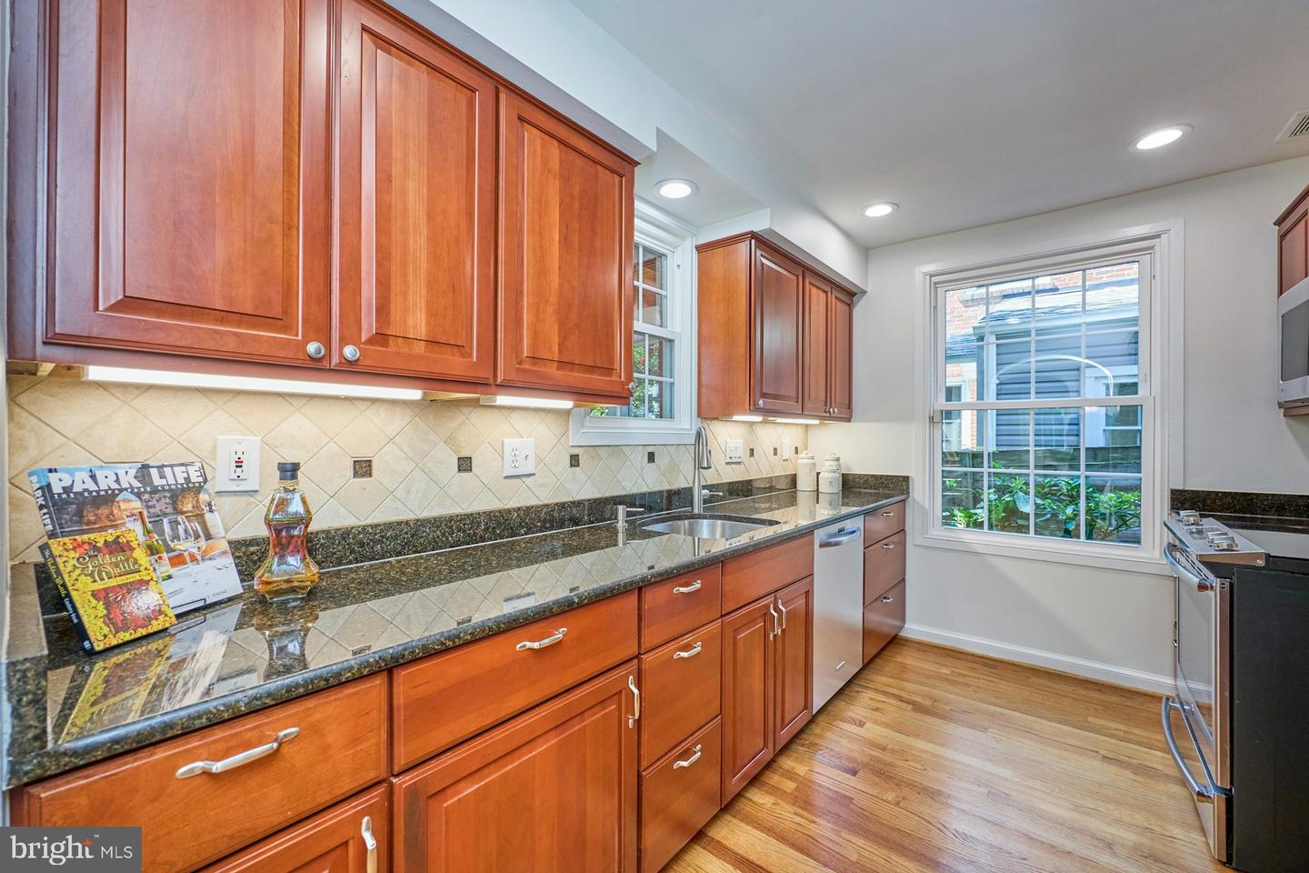 6110 Washington Blvd Property Photo 12