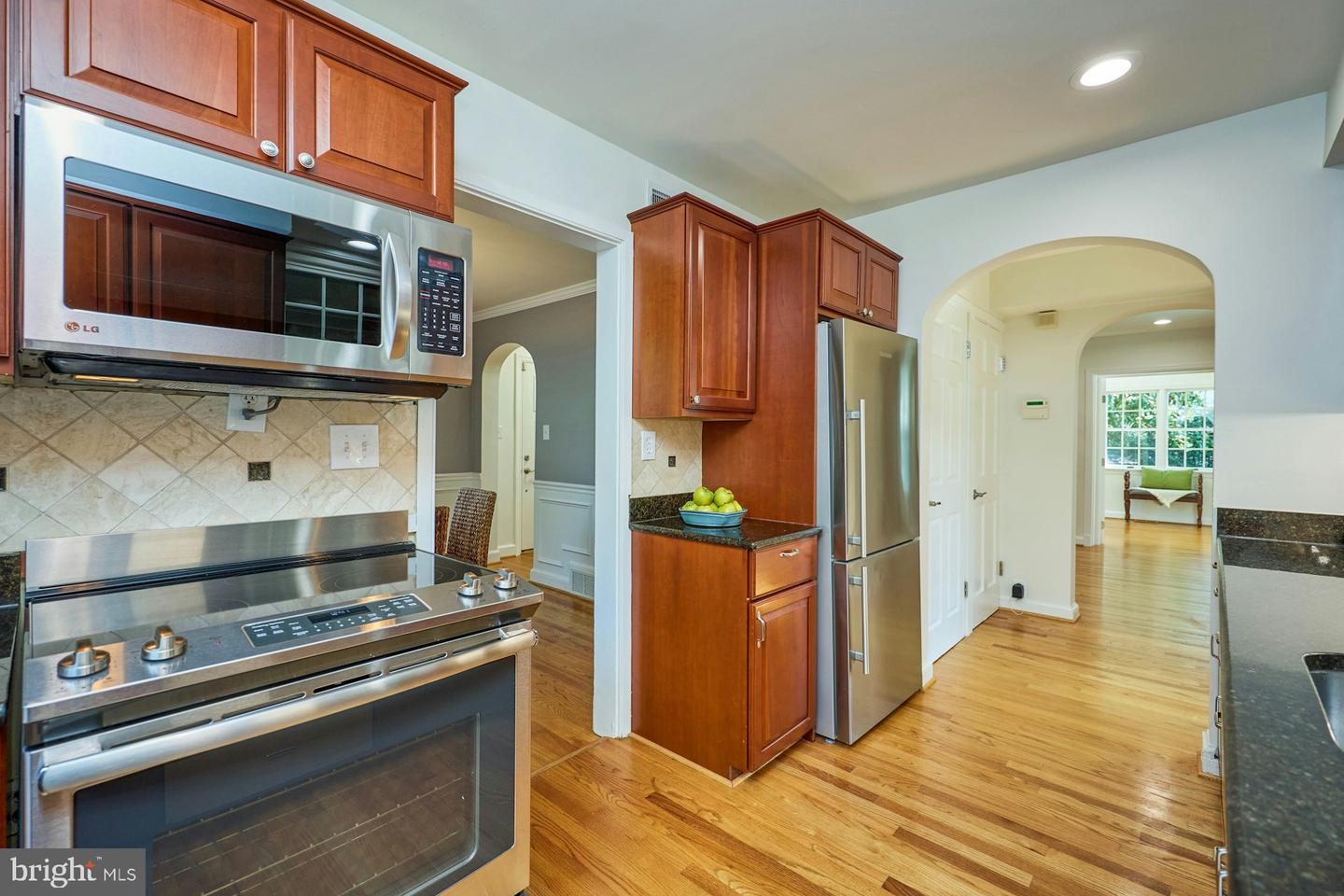 6110 Washington Blvd Property Photo 15