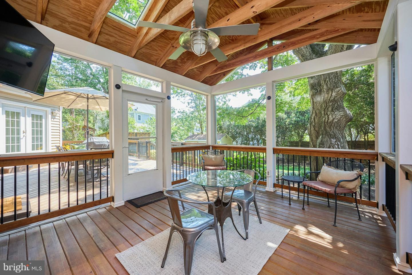 6110 Washington Blvd Property Photo 41