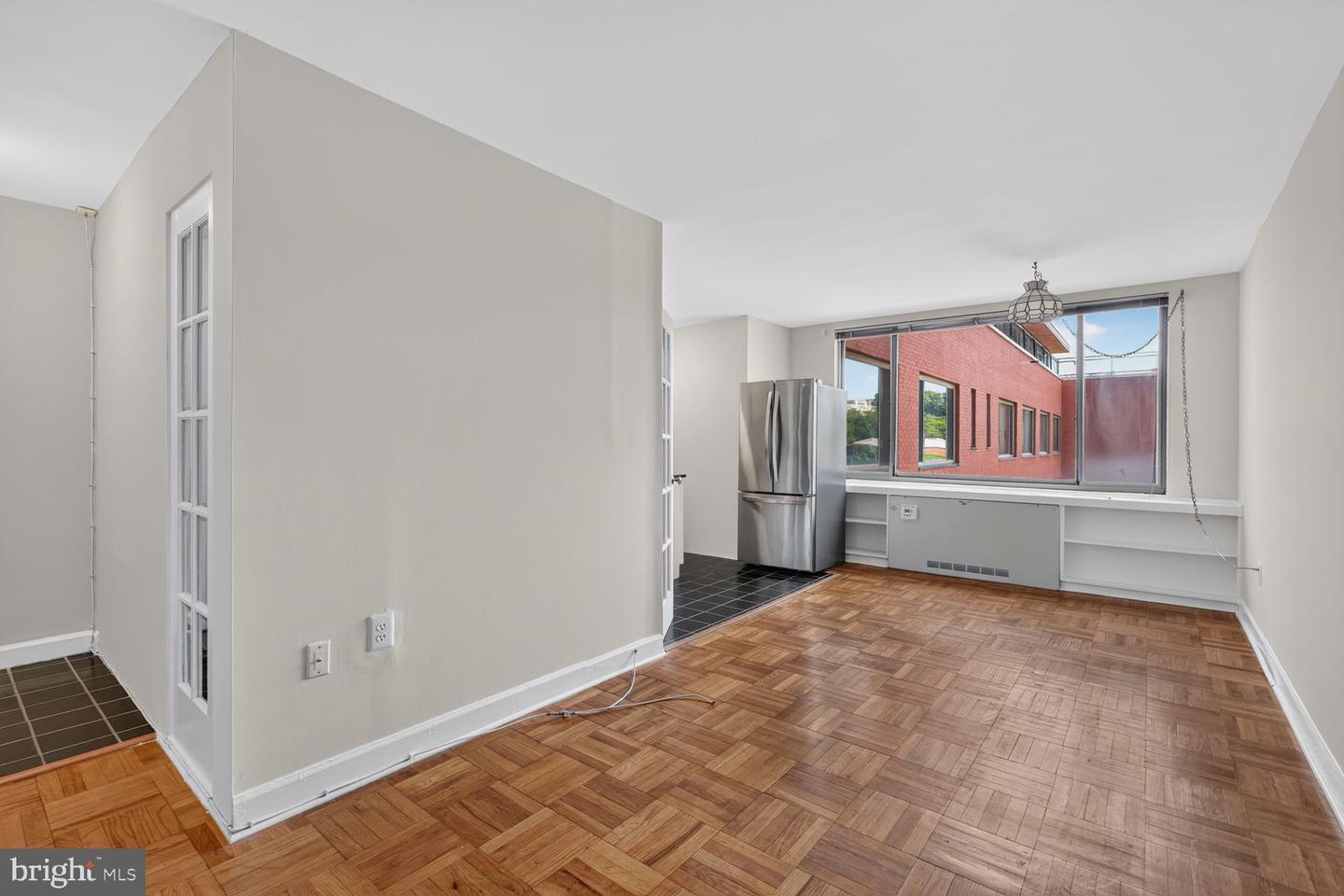 1111 Arlington Blvd #913 Property Photo 6