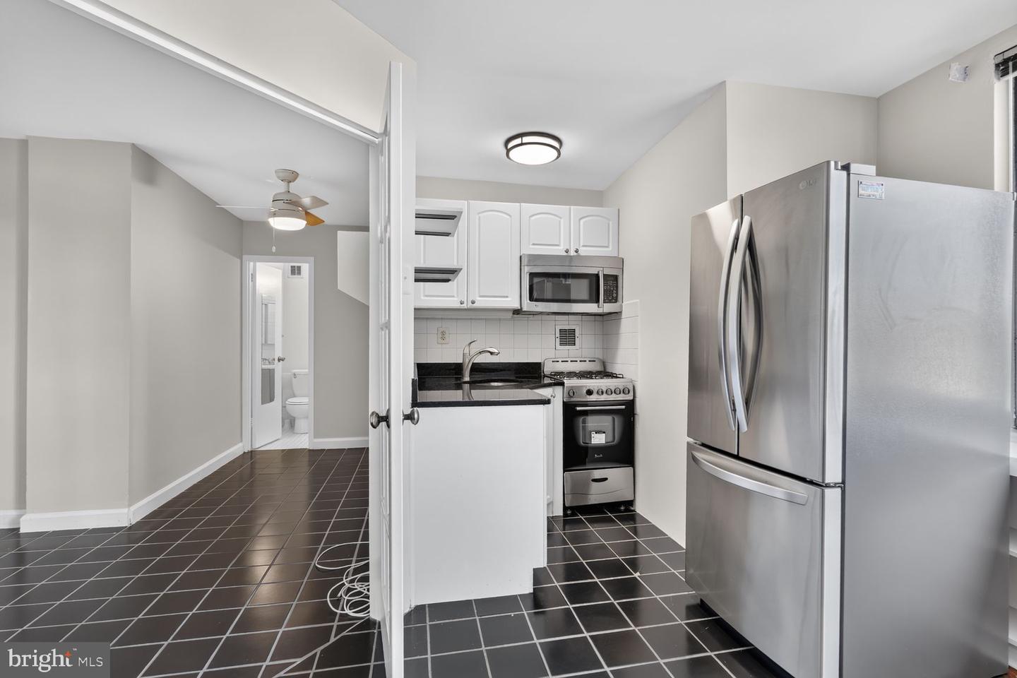 1111 Arlington Blvd #913 Property Photo 11