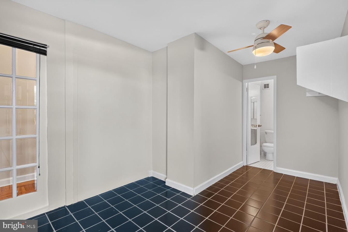 1111 Arlington Blvd #913 Property Photo 13