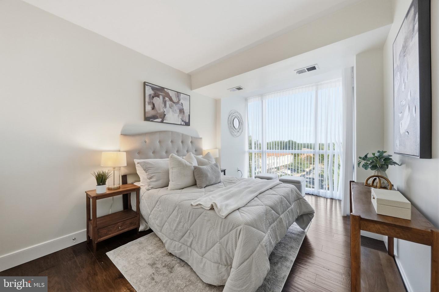 1530 Key Blvd #520 Property Photo 12