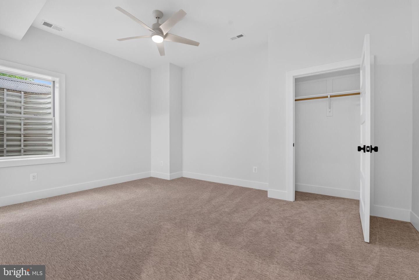 2816 N Jefferson St Property Photo 17