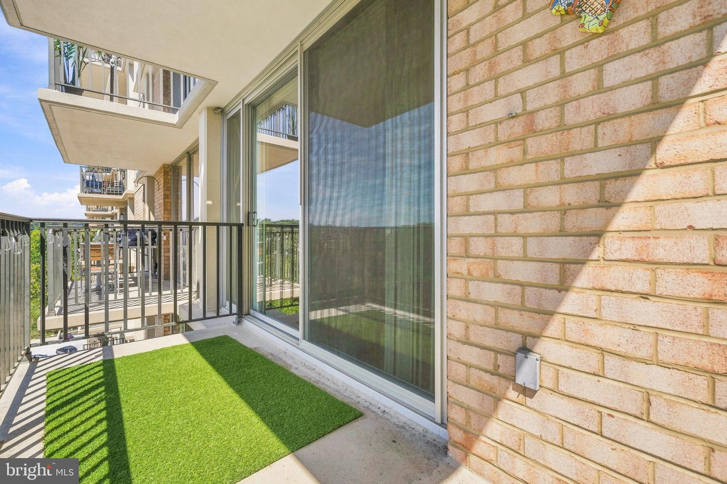 4600 S Four Mile Run Dr #822 Property Photo 20