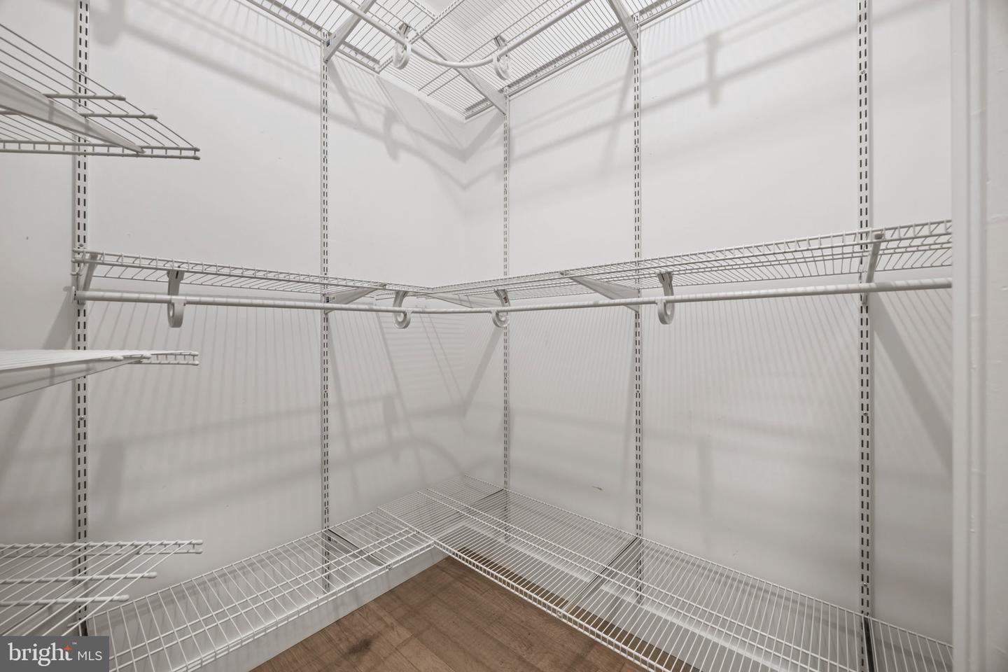 1021 N Garfield St #b38 Property Photo 22