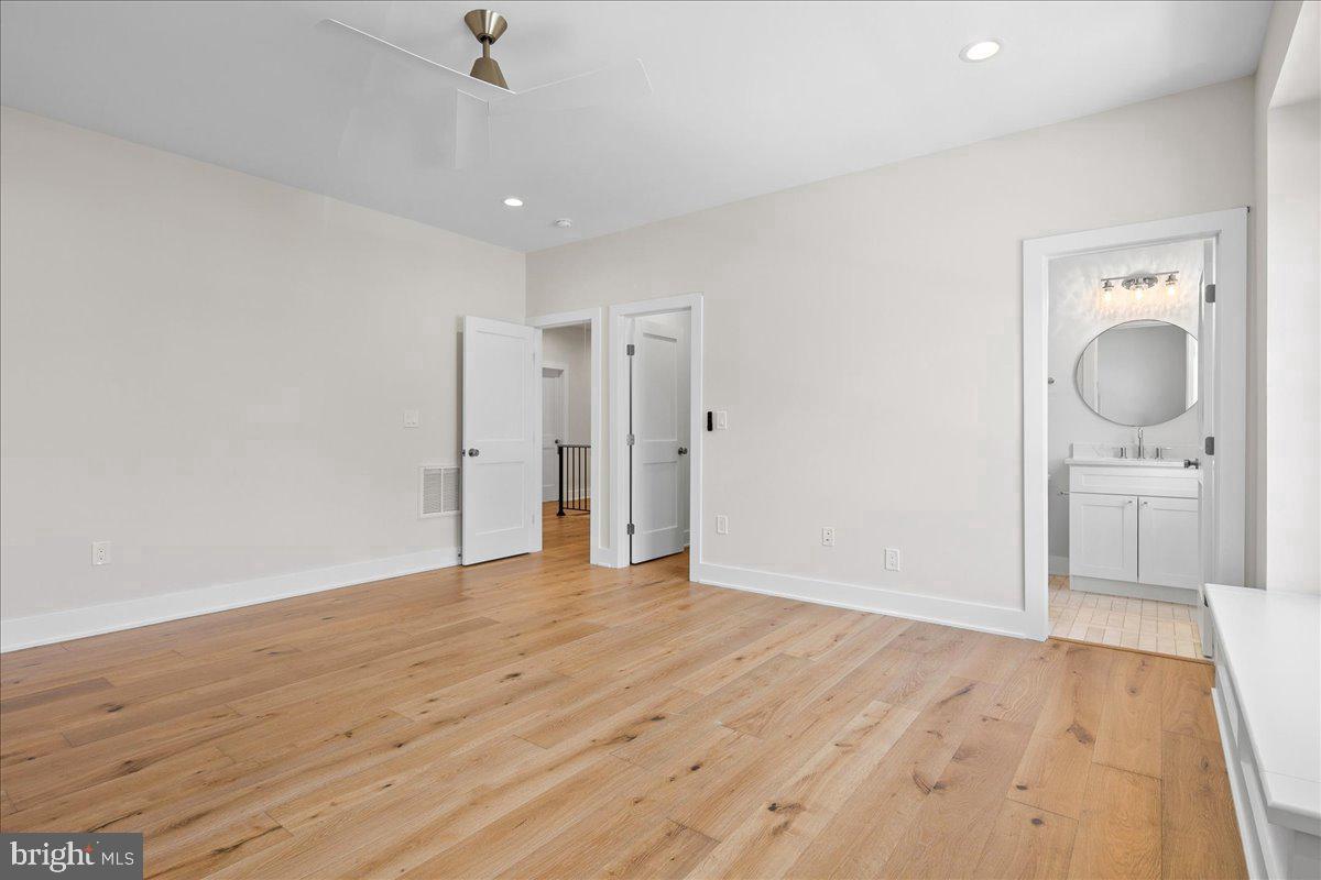 5412 21st St N Property Photo 58