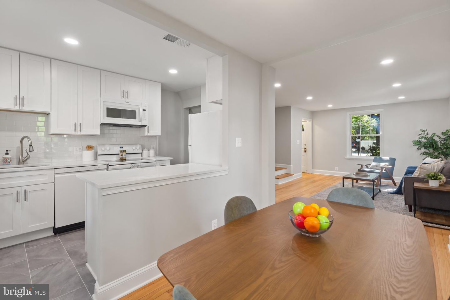 4659 36TH ST S #B Property Photo 1