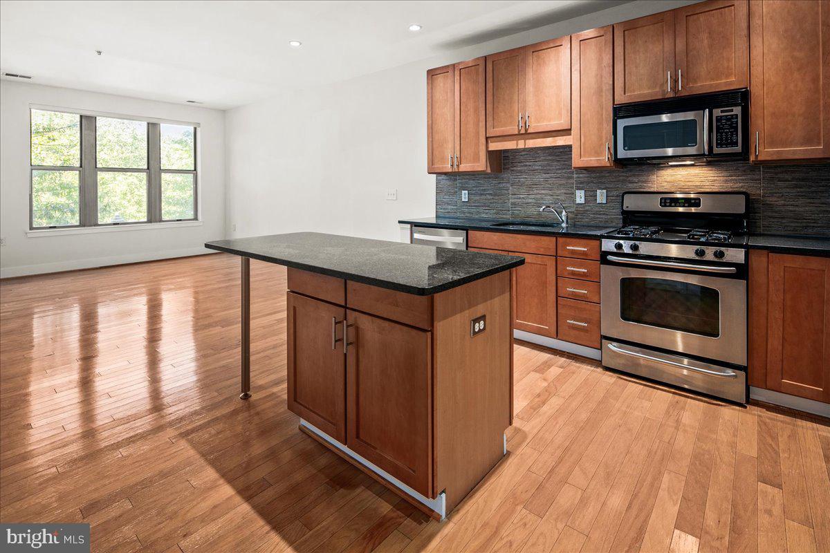 1800 Wilson Blvd #238 Property Photo 4